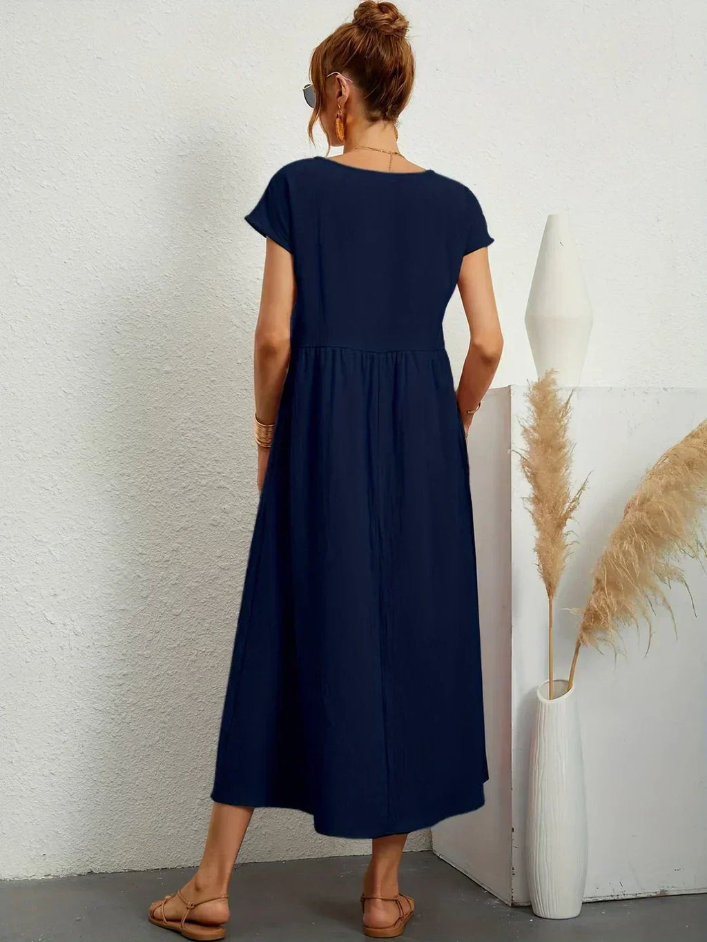 Women’s Elegant Flowy Midi Dress