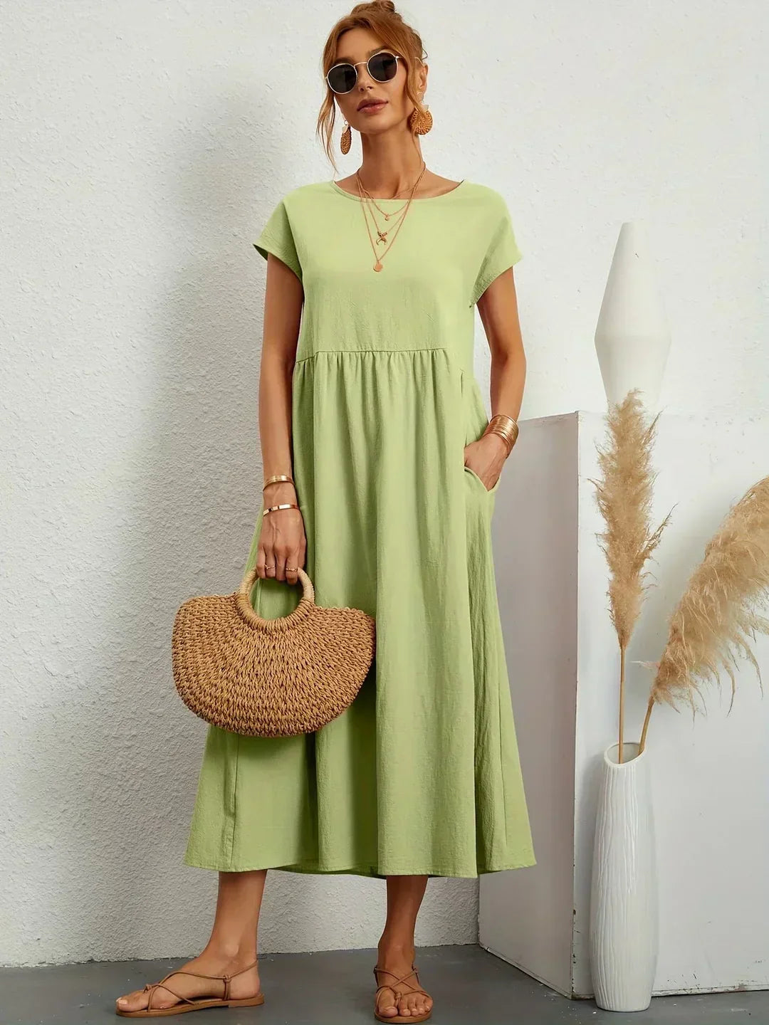 Women’s Elegant Flowy Midi Dress