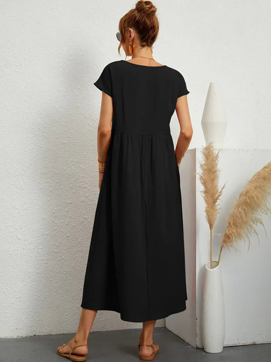 Women’s Elegant Flowy Midi Dress