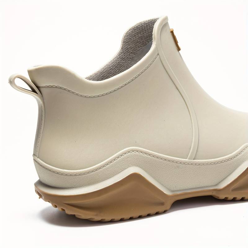 Teodora™ | Modern, orthopedic rubber boots