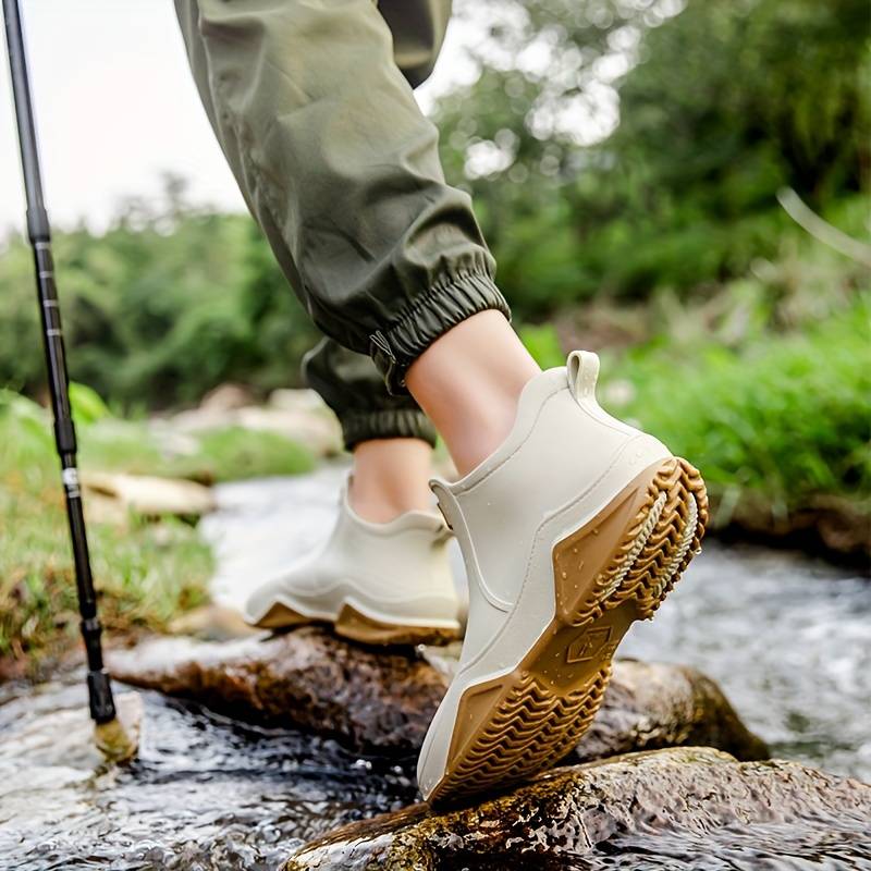 Teodora™ | Modern, orthopedic rubber boots